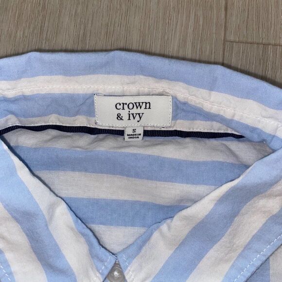 Crown & Ivy Blue Stripe Button Down Women's Small - Picture 3 of 3